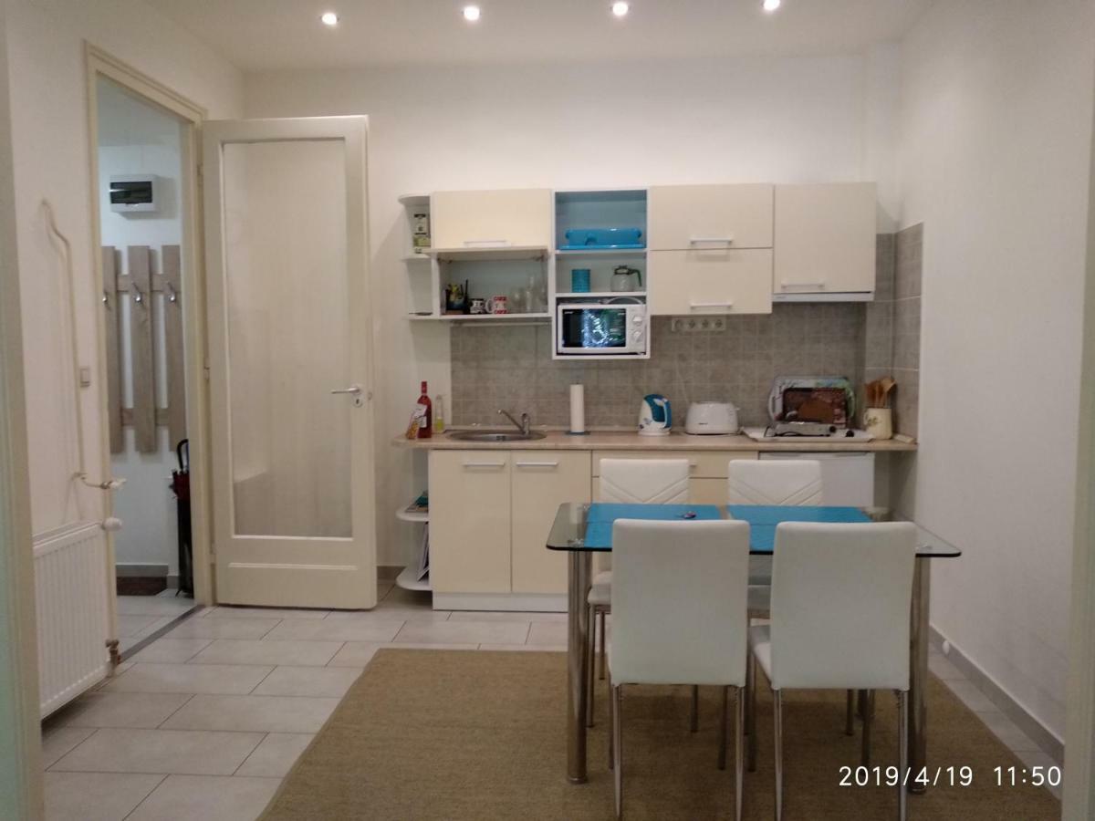Lara Apartman Будапешт Экстерьер фото